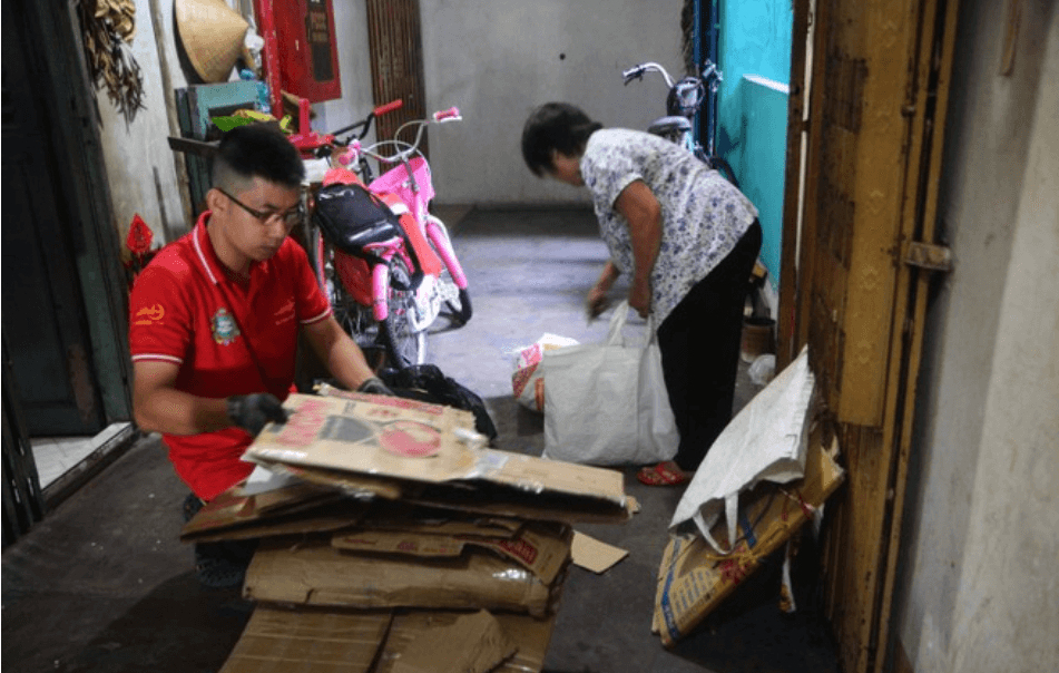 How informal is the informal waste sector in Ho Chi Minh city?